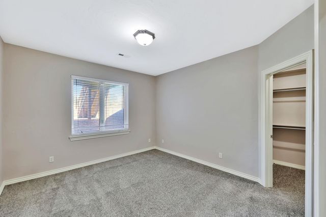 5154 N Athenian Ct, Wichita, KS 67204