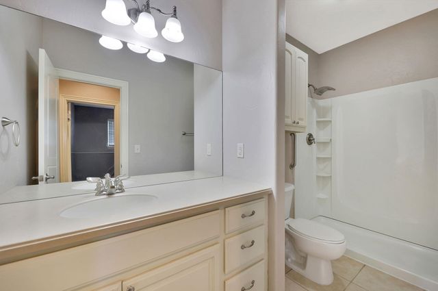 5154 N Athenian Ct, Wichita, KS 67204