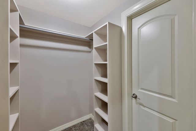 5154 N Athenian Ct, Wichita, KS 67204