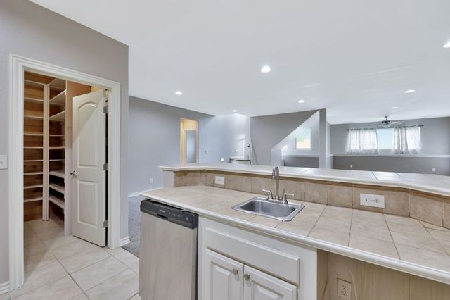 5154 N Athenian Ct, Wichita, KS 67204