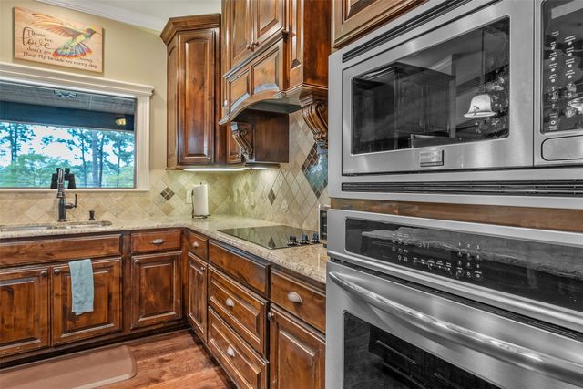 1638 Tanglewood Drive E, Hideaway, TX 75771