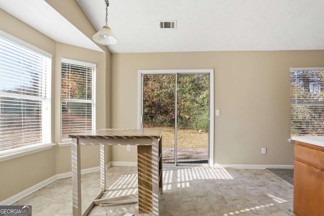 1660 Creek Crossing SE, Conyers, GA 30094