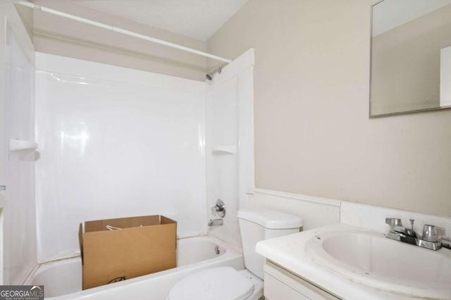 1660 Creek Crossing SE, Conyers, GA 30094