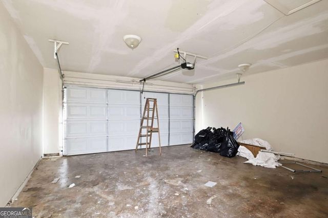 1660 Creek Crossing SE, Conyers, GA 30094