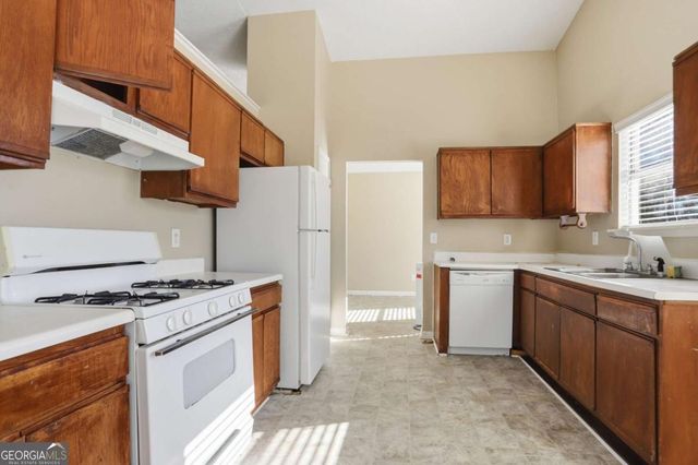 1660 Creek Crossing SE, Conyers, GA 30094