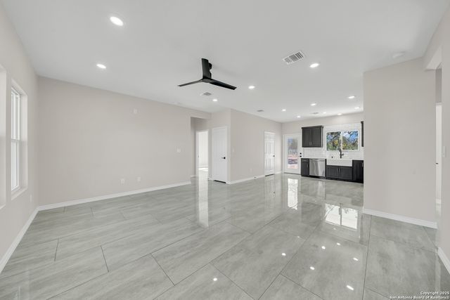 816 County Road 6723, Natalia, TX 78059