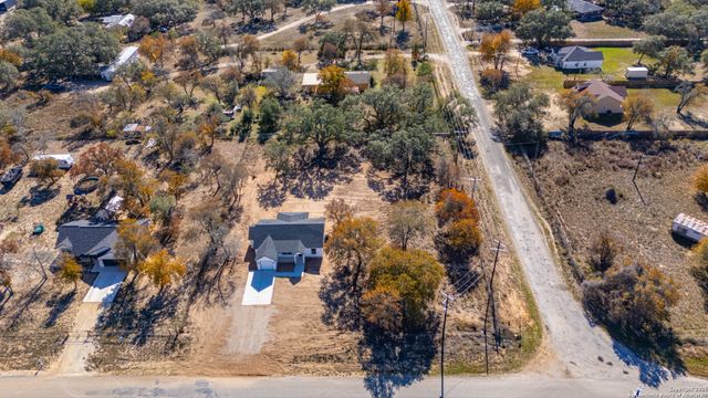 816 County Road 6723, Natalia, TX 78059