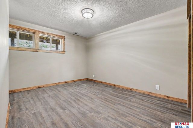 8827 Verdon Circle, Plattsmouth, NE 68048