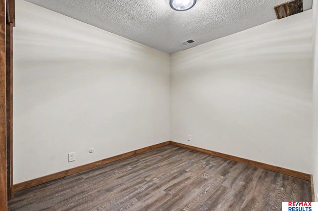 8827 Verdon Circle, Plattsmouth, NE 68048
