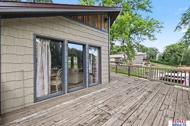 8827 Verdon Circle, Plattsmouth, NE 68048