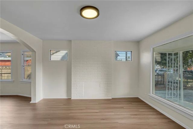 2947 West Boulevard, Los Angeles, CA 90016