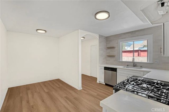 2947 West Boulevard, Los Angeles, CA 90016