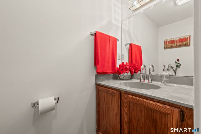 22 Walts Hill, Bloomfield, CT 06002
