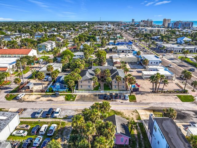 319 1ST Avenue 2-D, Jacksonville Beach, FL 32250