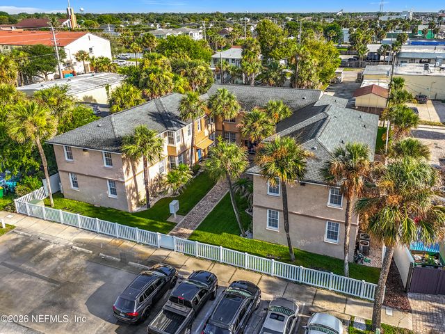 319 1ST Avenue 2-D, Jacksonville Beach, FL 32250