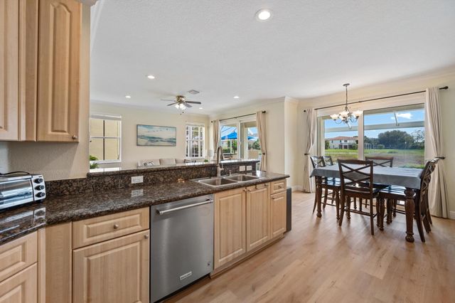10638 Old Hammock Way, Wellington, FL 33414