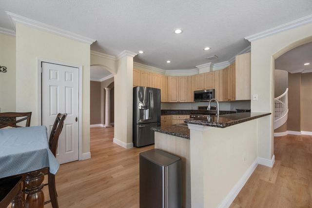 10638 Old Hammock Way, Wellington, FL 33414