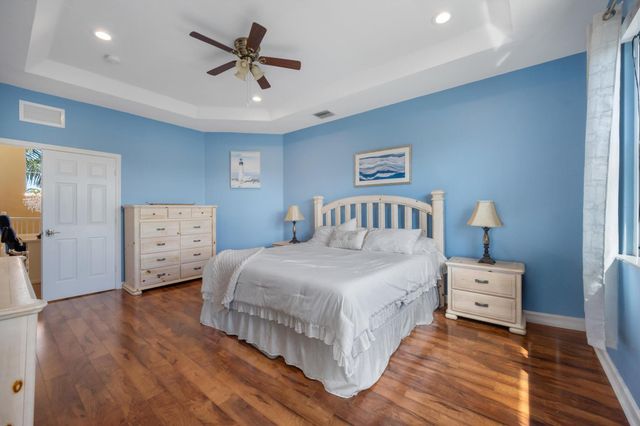 10638 Old Hammock Way, Wellington, FL 33414