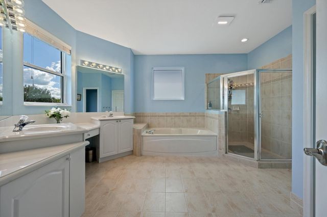 10638 Old Hammock Way, Wellington, FL 33414
