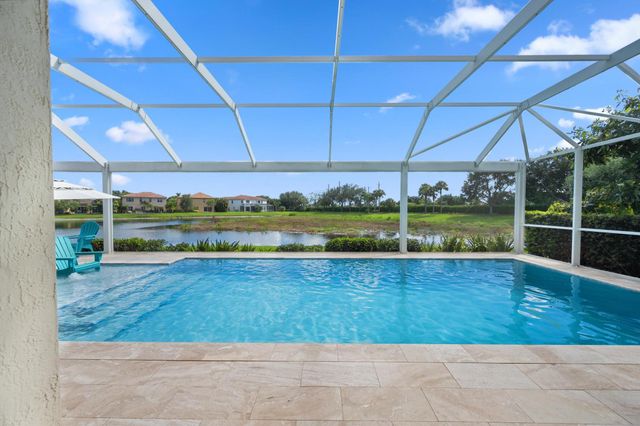 10638 Old Hammock Way, Wellington, FL 33414