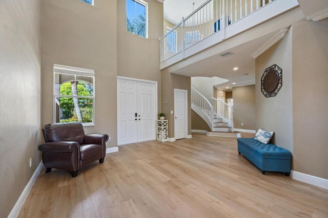 10638 Old Hammock Way, Wellington, FL 33414