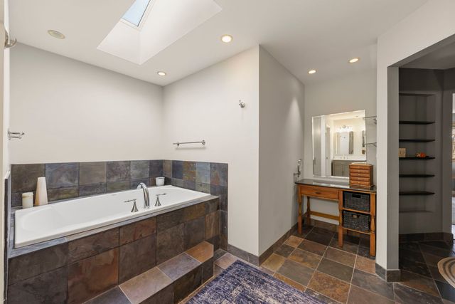 2135 Oak Hill Drive, Lisle, IL 60532