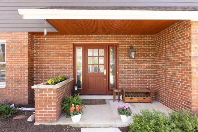 2135 Oak Hill Drive, Lisle, IL 60532