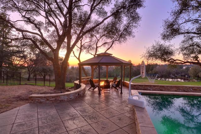 6330 Morgan Pl, Loomis, CA 95650