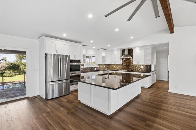 6330 Morgan Pl, Loomis, CA 95650