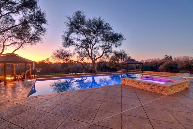 6330 Morgan Pl, Loomis, CA 95650