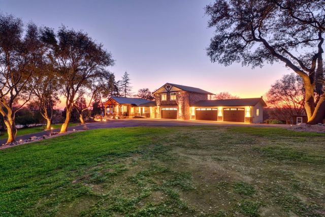 6330 Morgan Pl, Loomis, CA 95650