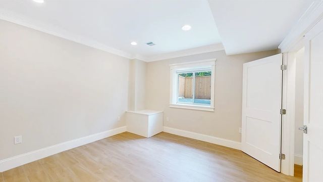 262 Brown St 2, Waltham, MA 02453