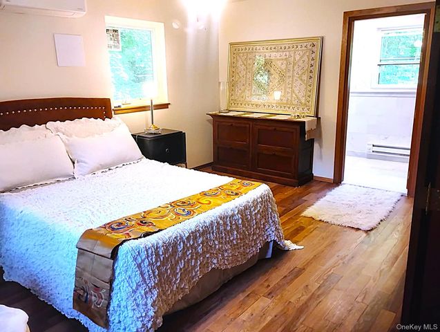 17 Gretna Hill Road, Pleasant Valley, NY 12569