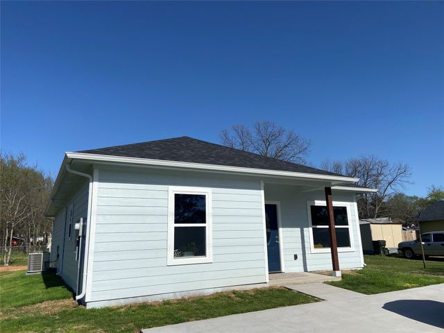 1003 S First Street, Sherman, TX 75090