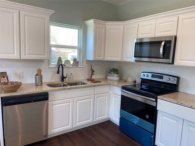 1003 S First Street, Sherman, TX 75090