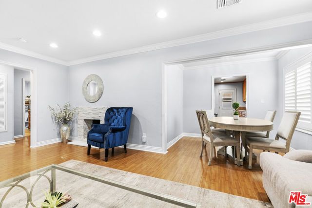 13947 Archwood Street, Van Nuys (los Angeles), CA 91405