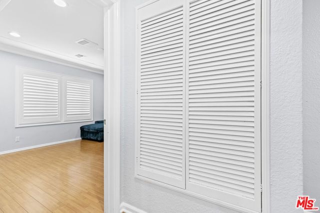 13947 Archwood Street, Van Nuys (los Angeles), CA 91405