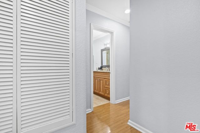 13947 Archwood Street, Van Nuys (los Angeles), CA 91405