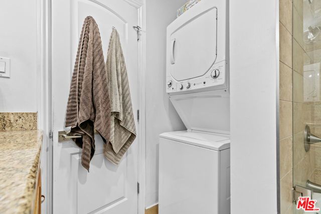 13947 Archwood Street, Van Nuys (los Angeles), CA 91405