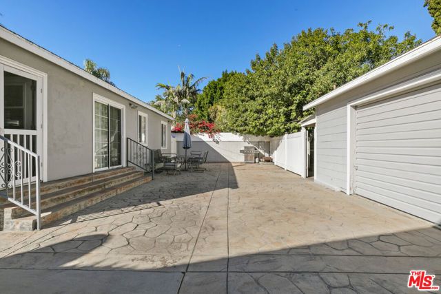 13947 Archwood Street, Van Nuys (los Angeles), CA 91405
