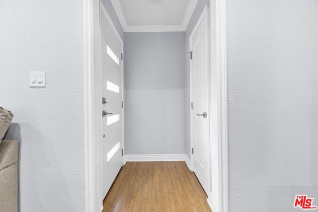 13947 Archwood Street, Van Nuys (los Angeles), CA 91405