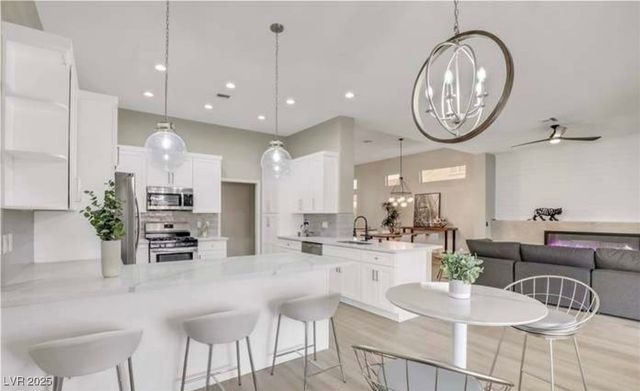 2608 Desert Sands Drive, Las Vegas, NV 89134