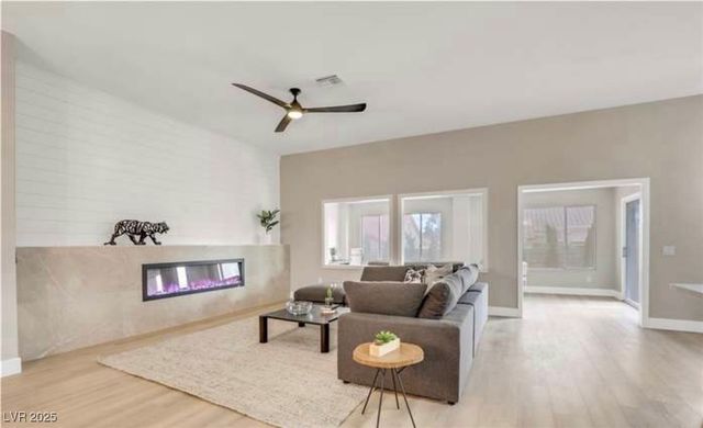 2608 Desert Sands Drive, Las Vegas, NV 89134