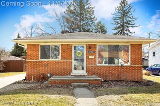 232 E Windemere Avenue, Royal Oak, MI 48073