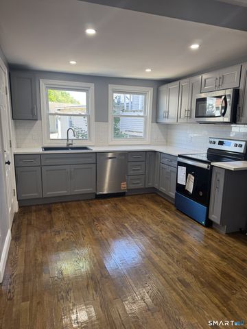 8 Bridgeport Avenue, Shelton, CT 06484