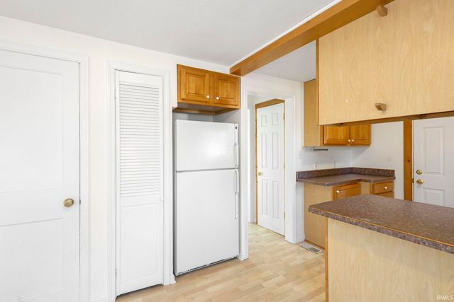 901 Donmoyer Avenue, South Bend, IN 46614
