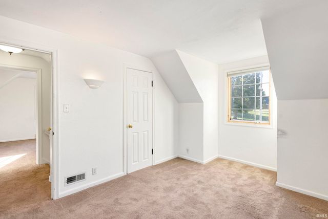 901 Donmoyer Avenue, South Bend, IN 46614