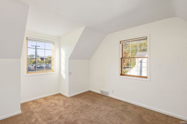 901 Donmoyer Avenue, South Bend, IN 46614