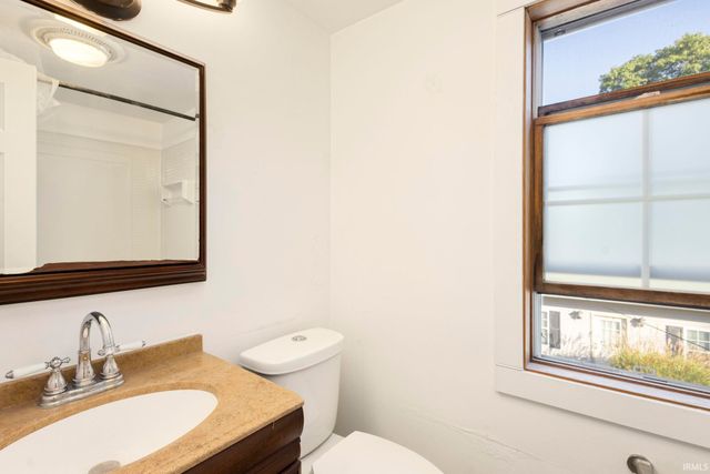 901 Donmoyer Avenue, South Bend, IN 46614
