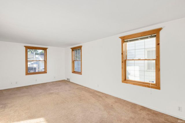 901 Donmoyer Avenue, South Bend, IN 46614